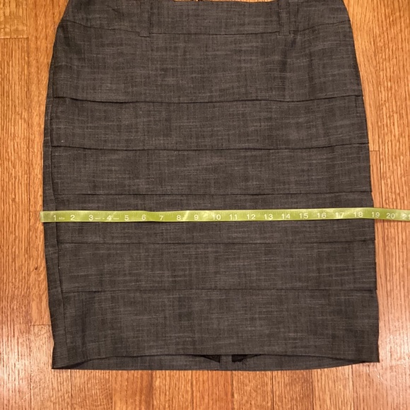 AGB Gray Tiered Skirt Size 6 - Picture 3 of 8
